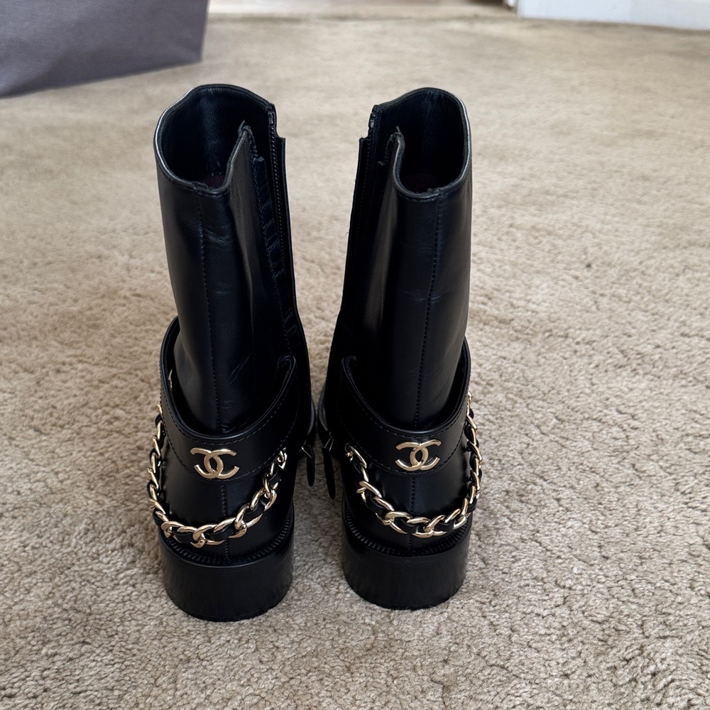 Women’s Brand NEW - 2022 Interlocking CC Logo Moto Boots